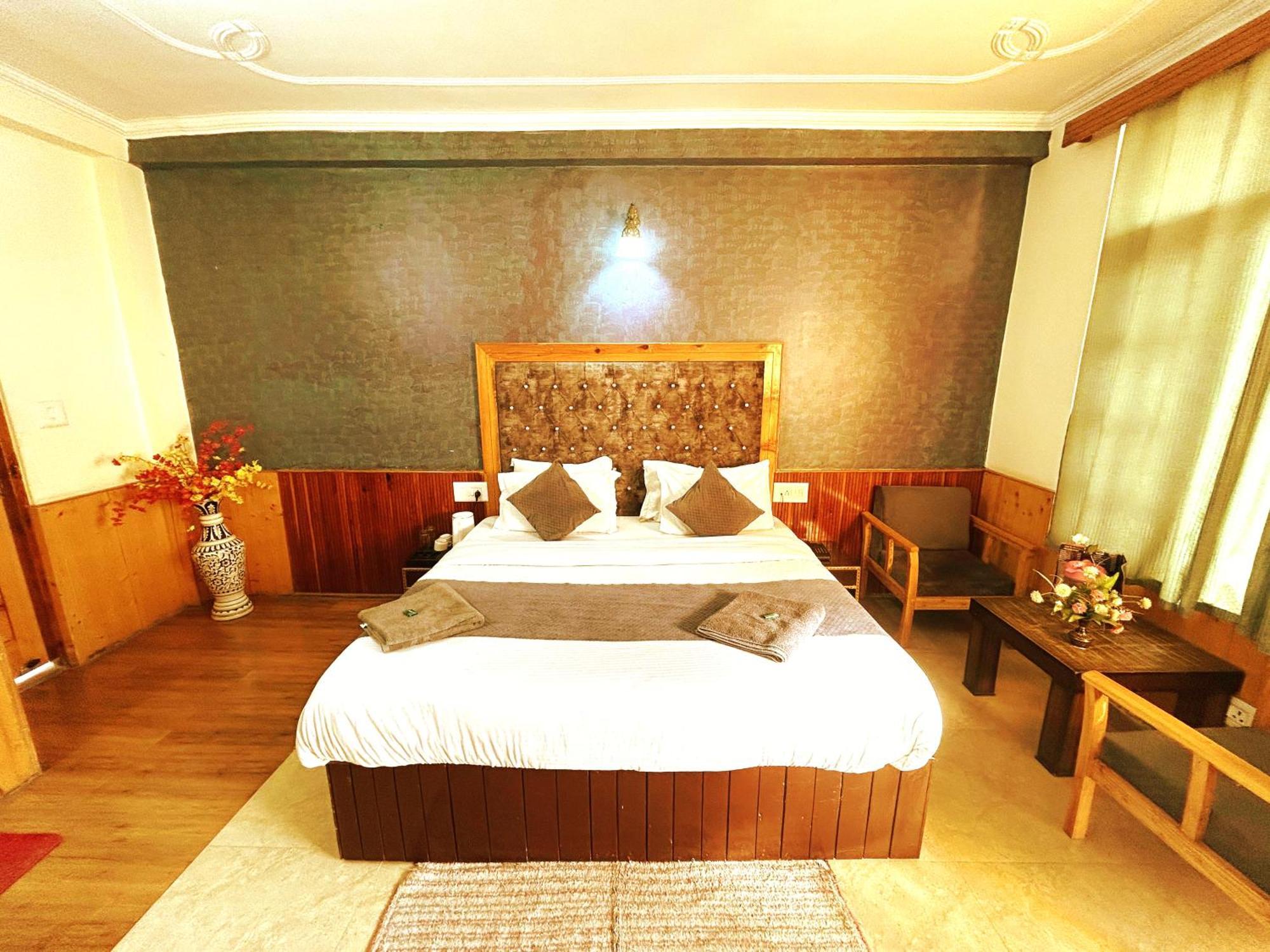 Country house Elena Aastha - Valley View Manali (Himachal Pradesh)