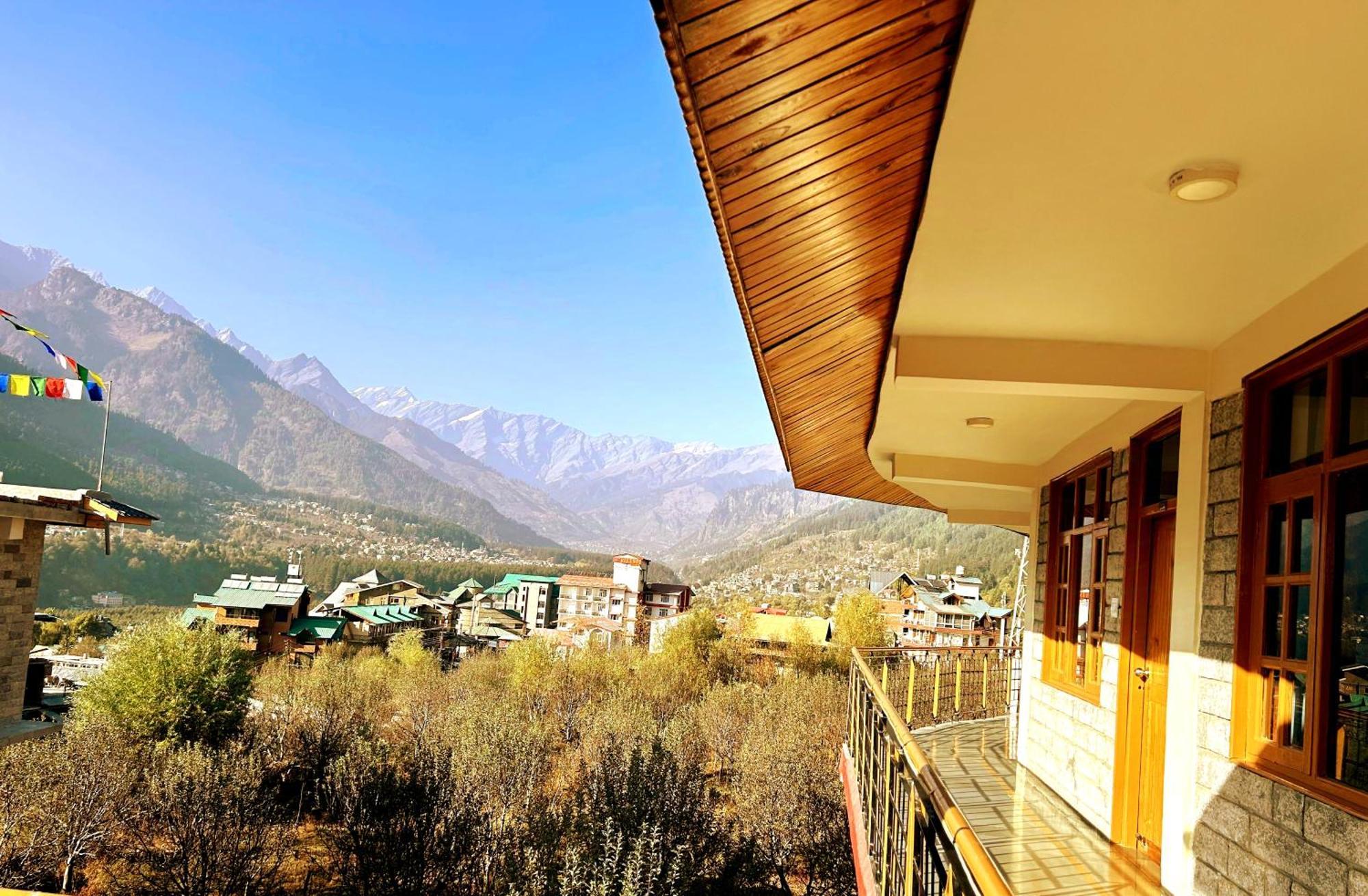 Elena Aastha - Valley View * Manali (Himachal Pradesh)